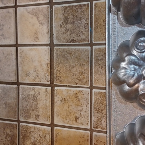 Nordiware Pumpkin Patch  5 Cups 17 Lx11 W New - Picture 3 of 10